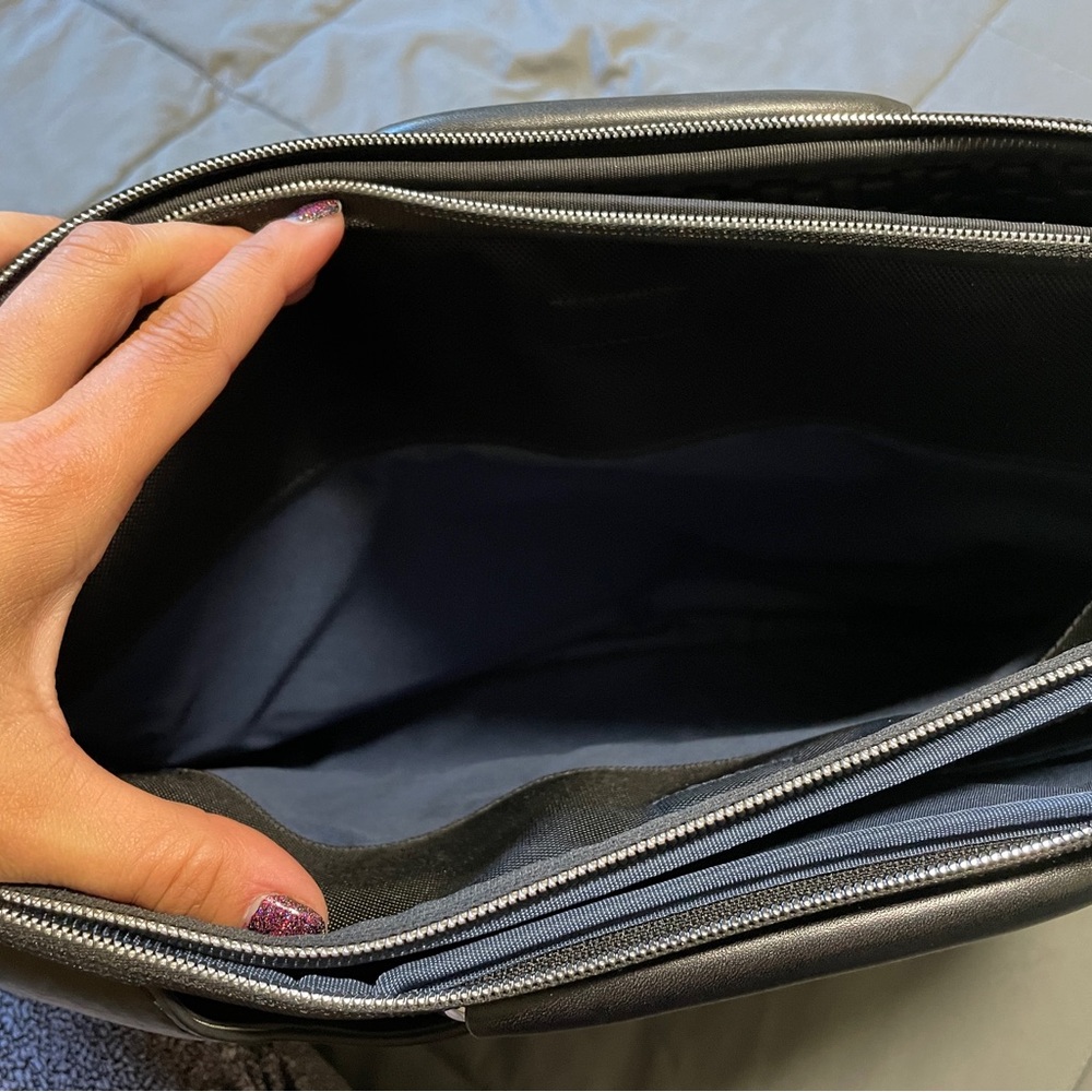 Tumi Computer Bag - Picture 10 of 14